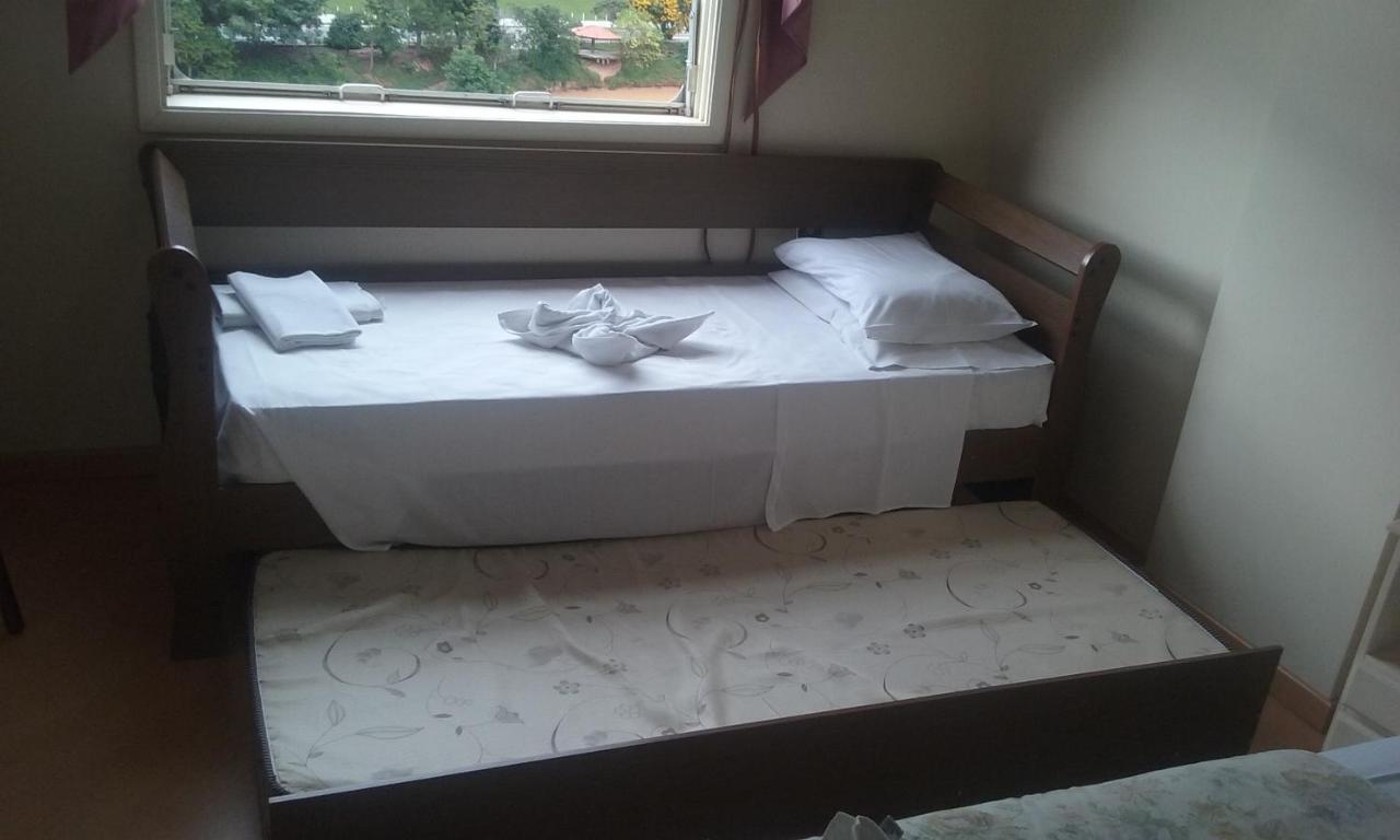 Flat No Cavalinho Branco Aparthotel อากวัสจิลิงดอยา ภายนอก รูปภาพ